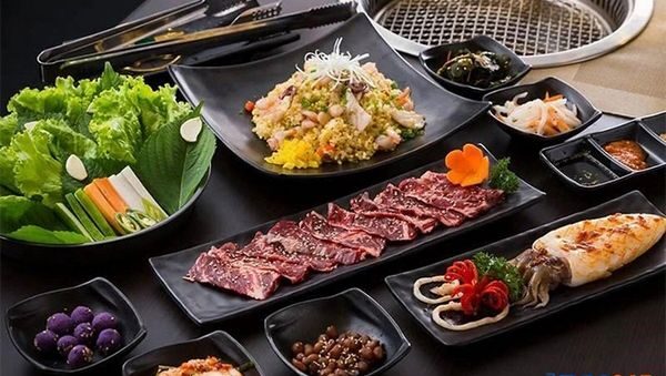Hana BBQ & Hotpot Buffet là sự kết hợp hấp dẫn của ẩm thực Nhật Bản, Hàn Quốc và một chút phong cách phương Tây
