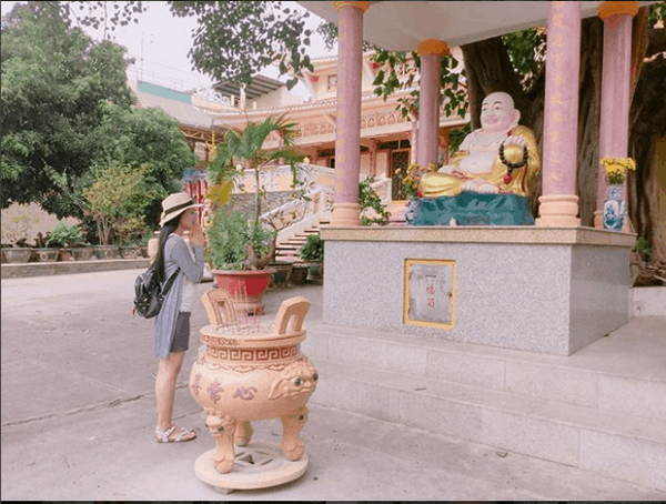 chùa thường tổ chức các lễ hội và nghi lễ truyền thống,