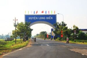 Diện tích khu vực huyện Long Điền là 77 km2