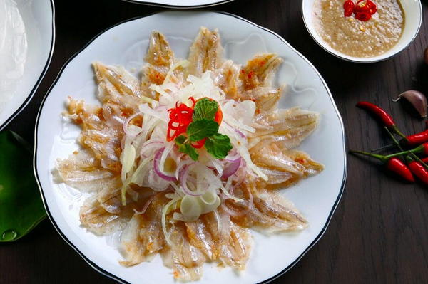 Gỏi cá mai Vũng Tàu - một biểu tượng ẩm thực của thành phố biển nổi tiếng.