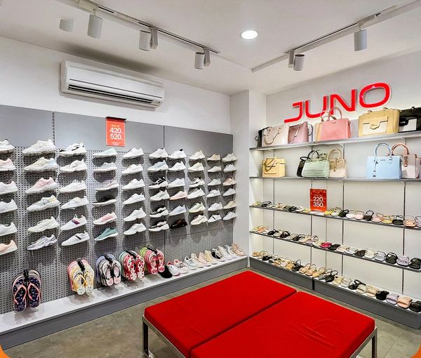 Juno, sau nhiều năm hoạt động và phát triển, đã trở thành một trong những thương hiệu thời trang giày dép, túi xách và phụ kiện được phụ nữ Việt Nam ưa chuộng