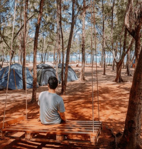 Zenna Pool Camp là một điểm vui chơi và cắm trại với giá cả phải chăng.