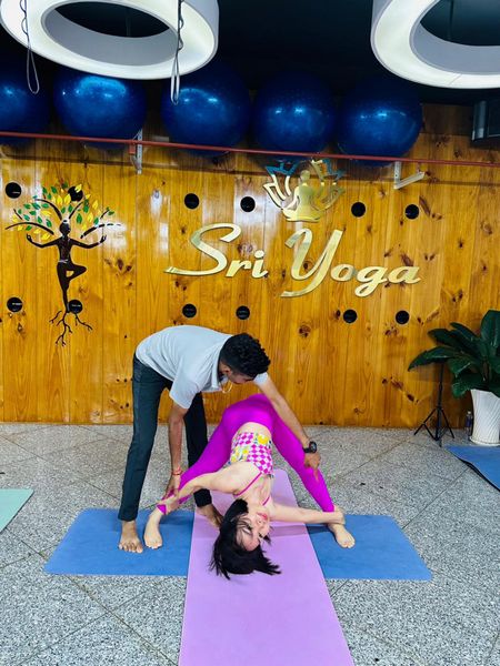 Sri Yoga là phòng tập Yoga Vũng Tàu nổi bật với chất lượng giảng dạy và chăm sóc học viên