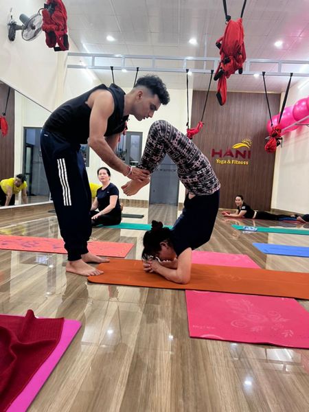 Hani Yoga & Fitness là một hệ thống trung tâm yoga và phòng gym lớn tại Vũng Tàu, cung cấp 100% giáo viên yoga từ Ấn Độ có trình độ cao